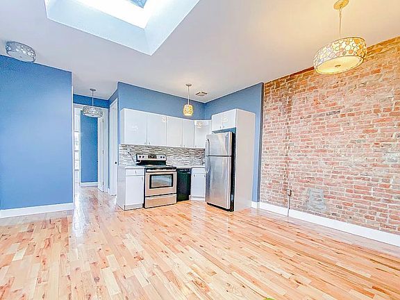 2nd image of 66 Halsey St