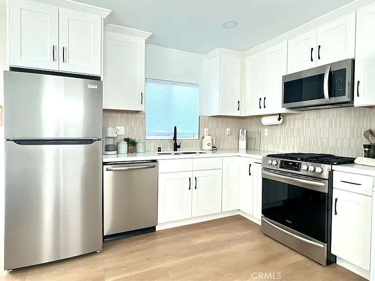 6399 San Harco Cir #B — Photo 10