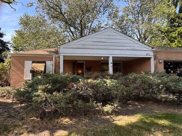210 Harlem Ave, Glenview, IL 60025