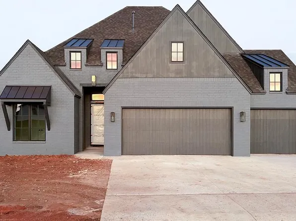18017 Youngs Ave, Edmond, OK 73012