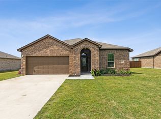 471 Kerens St, Nevada, TX 75173