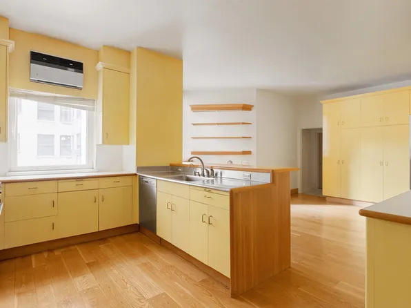 960 Fifth Avenue image 14 of 16