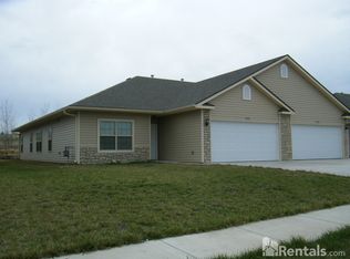 4208 SW Shenandoah Rd, Topeka, KS 66610