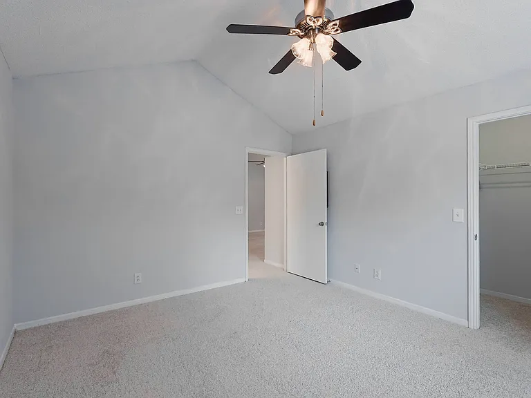 Cambridge Park Apartments — Photo 55
