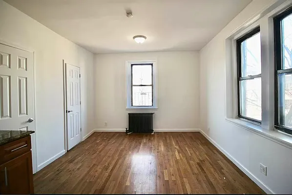 Rented by Hagstrom Management Inc | media 19