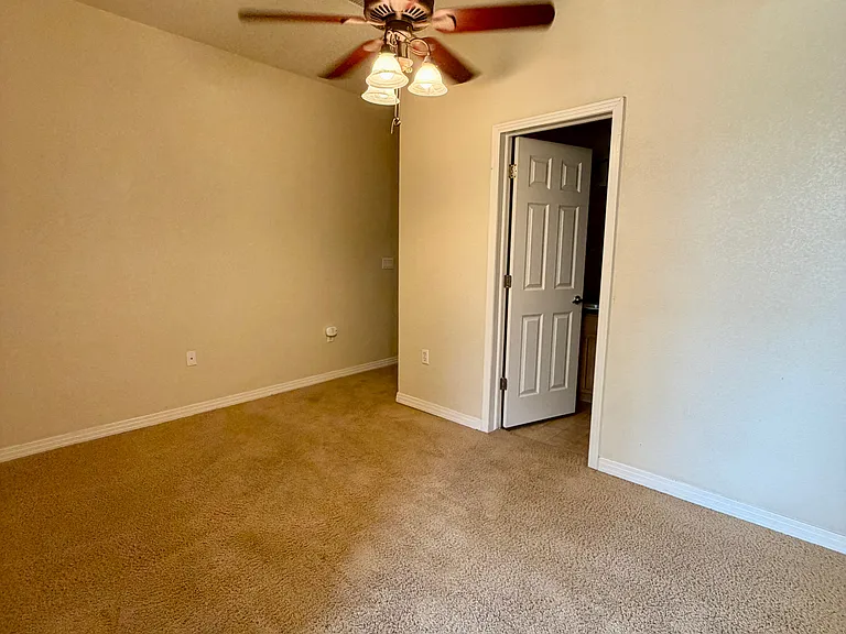 9404 Ashbury Cir #103 — Photo 10