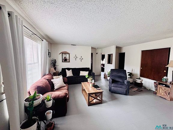 3rd image of 302 E Butler St