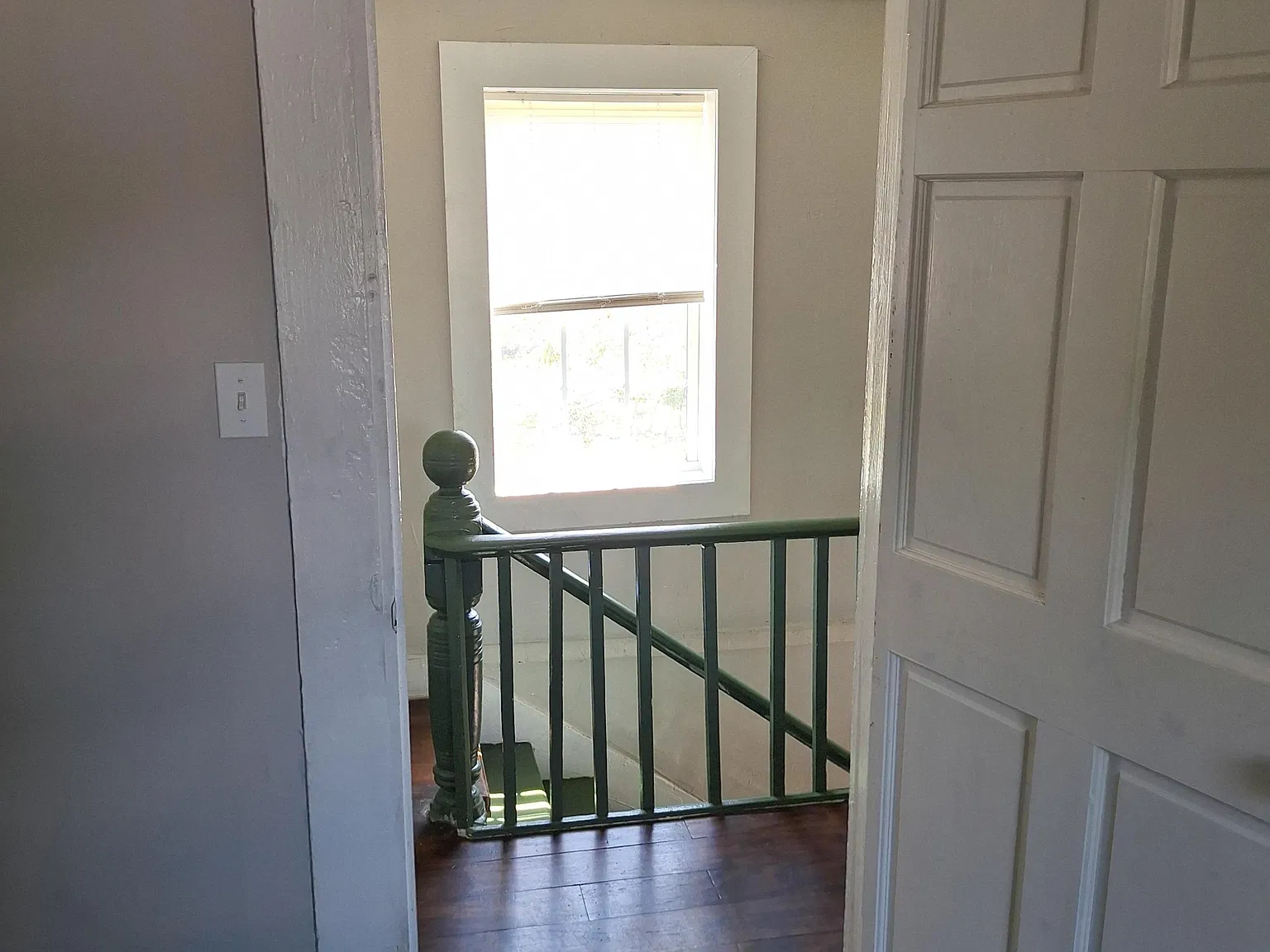 2 bed, 1.0 bath, $1,200 — Photo 3