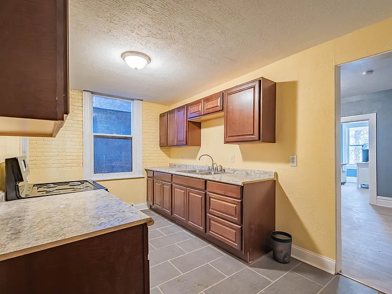 435 N Graham St — Photo 21