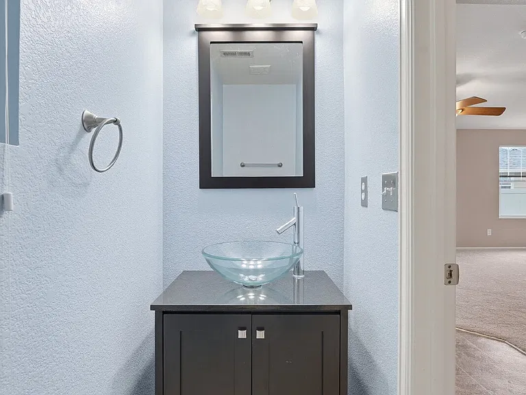10448 Garland Dr — Photo 20
