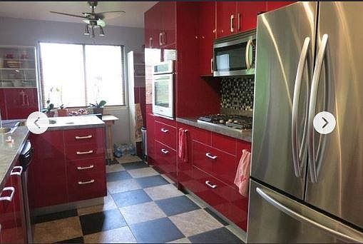 3rd image of 217 Arrowwood Ct