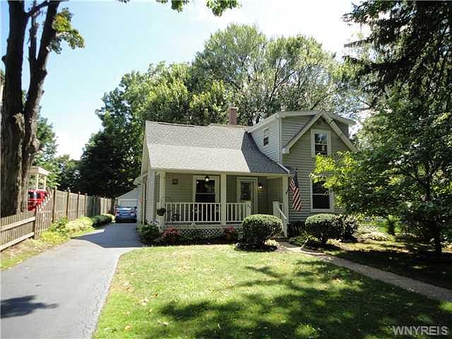 1st image of 84 Pleasant Ave