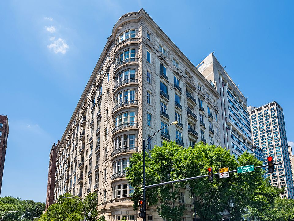 1st image of 3400 N Lake Shore Dr APT 1B