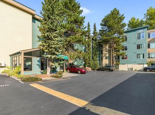 2210 NE 92nd St APT 104, Seattle, WA 98115