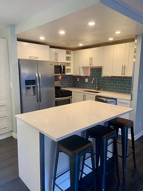 1 bed, 713 sqft, $2,575 — Photo 1