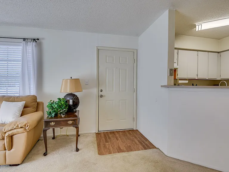 Champions Pines Apartments — Photo 37