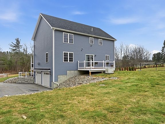 5th image of 23 Hager Park Rd