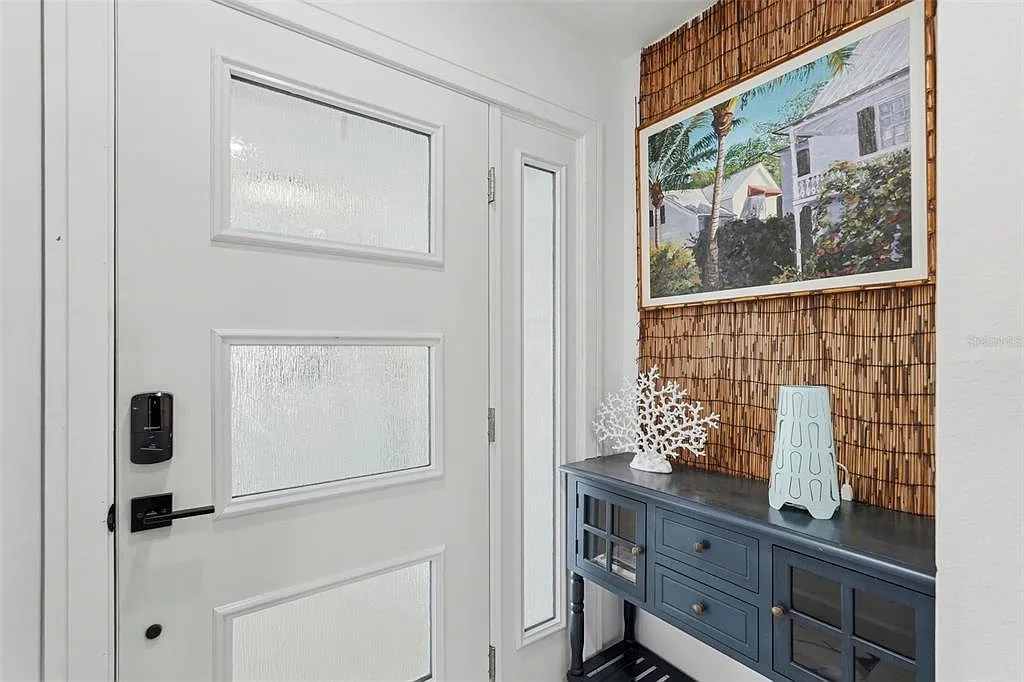2 bed, 2.0 bath, 1400 sqft, $3,650 — Photo 4