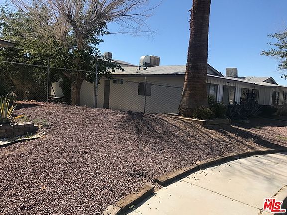 4th image of 730 Karen Ct