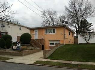 82 Pacific Ave, Staten Island, NY 10312