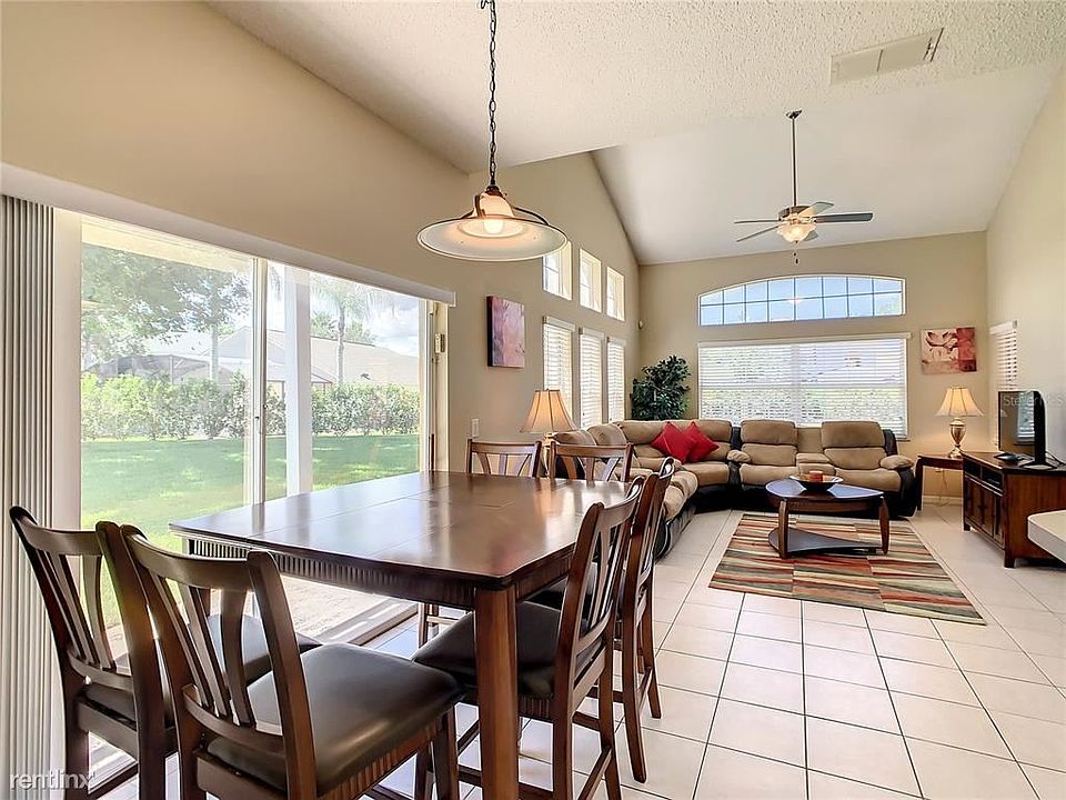 1st image of 948R Park Terrace Cir