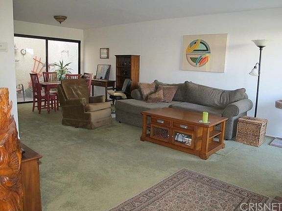 2nd image of 23541 Victory Blvd Unit 3