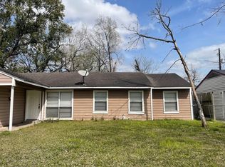 6643 Crestmont St, Houston, TX 77033