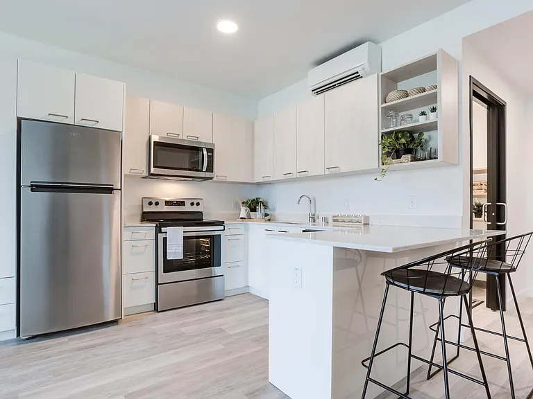 19J Midtown — Photo 26