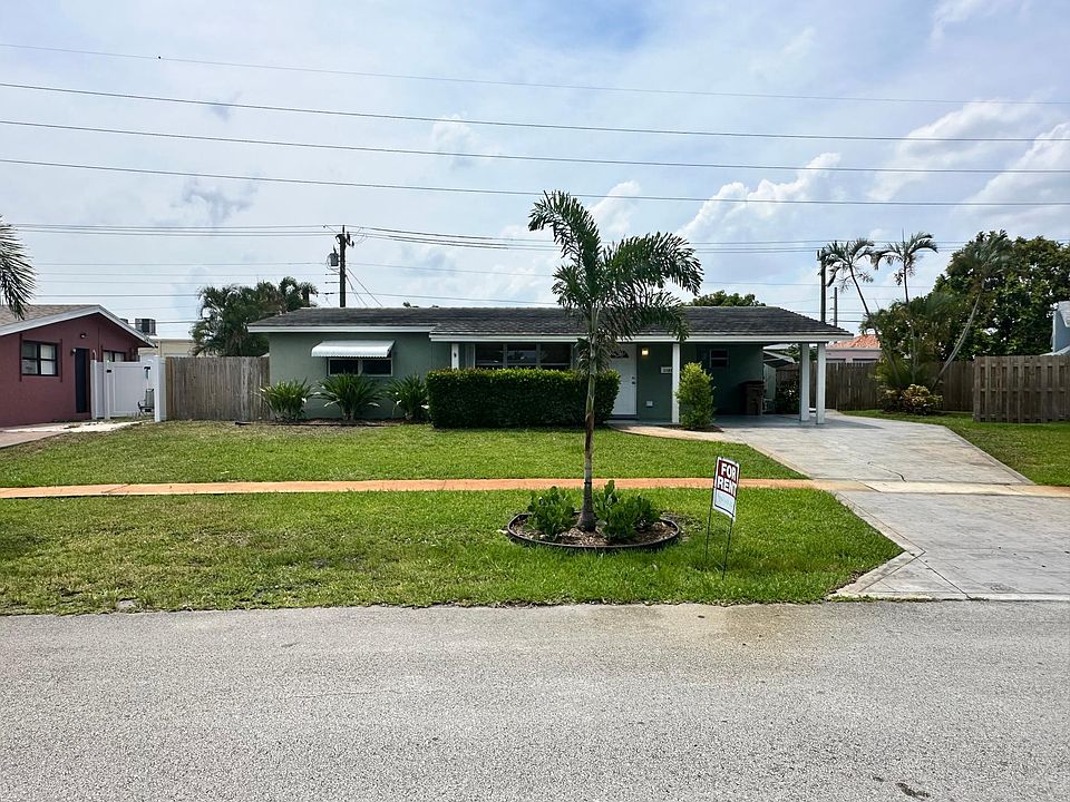 Charming 2BR home in Deerfield Beach with large yard, palm trees, and great curb appeal. Minutes to I-95, beach, shops, and schools. Quiet street, driveway parking, and fenced backyard. Perfect for families or professionals seeking comfort and convenience