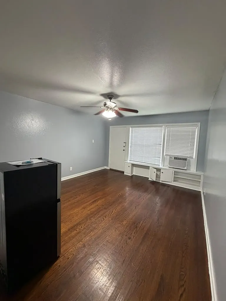 Studio, 321 sqft, $950 — Photo 4