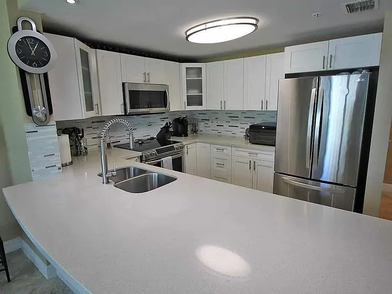 1250 S Miami Ave #802 — Photo 19