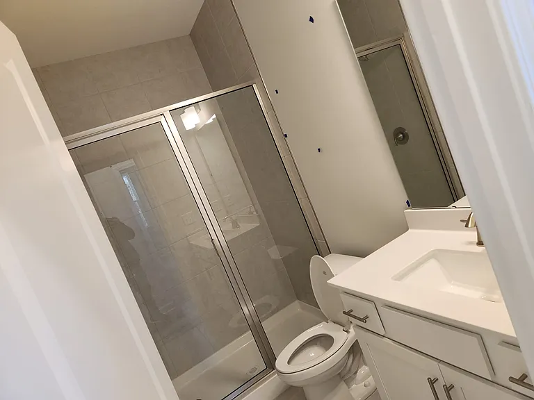 290 Gregory Village Dr — Photo 11