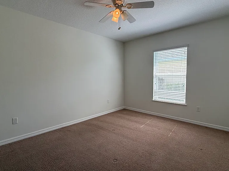 515 S Valencia Cir SW — Photo 21