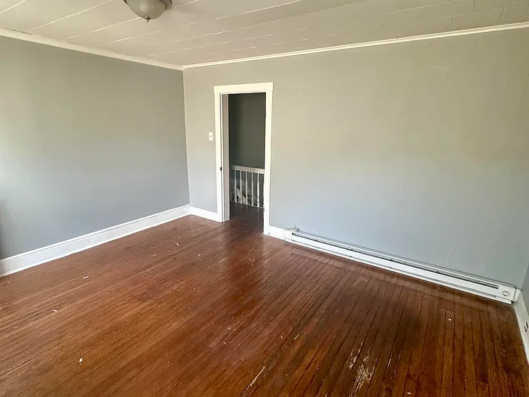 366 S River St #3 — Photo 7