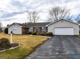 368 Pinebrook Ct, Mc Comb, OH 45858