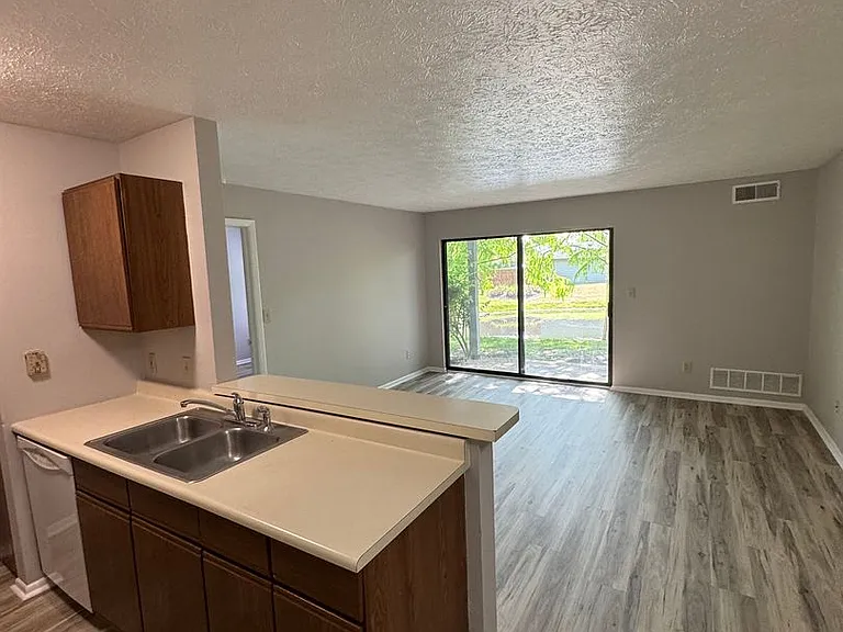 4381 Village Parkway Cir W #2 — Photo 20