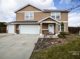 990 E Grand Canyon St, Meridian, ID 83642