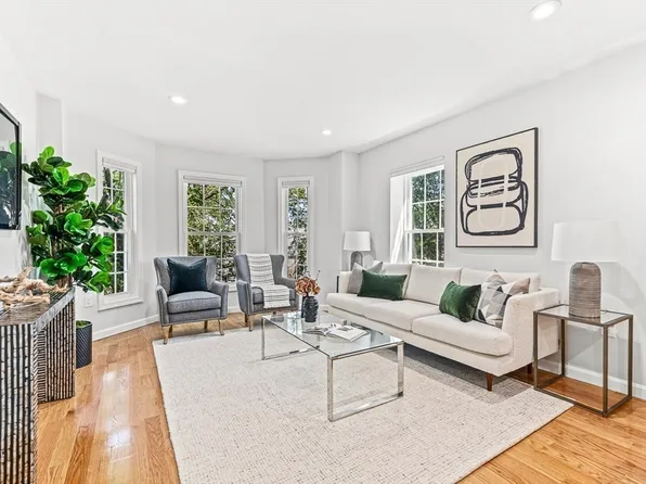72 Newbern Ave #3, Medford, MA 02155