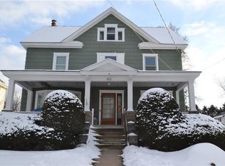 412 W Maple Ave, Newark, NY 14513