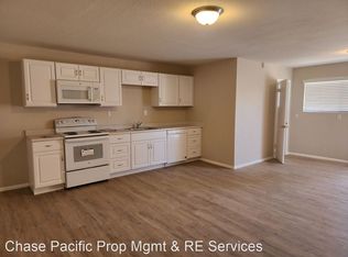 415 9th St, Ramona, CA 92065