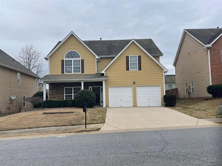 4205 Pointe Vecchio Cir — Photo 1