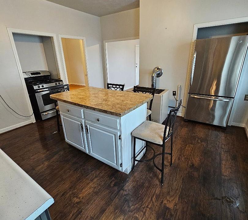 46 Pitman St APT 3, Fall River, MA 02723 Zillow