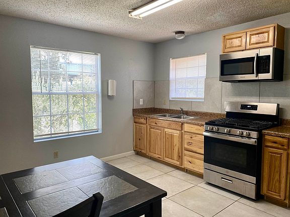 5th image of 1118 Nixon Dr