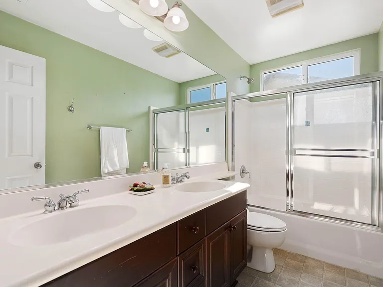 7597 Freestone Ct — Photo 5