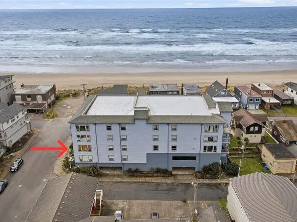300 N Pacific St Unit 37, Rockaway Beach, OR 97136