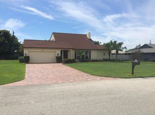 4072 Russell St, Jupiter, FL 33469
