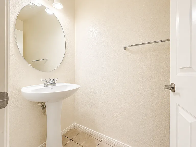15325 Oak Tree Dr #104 — Photo 8