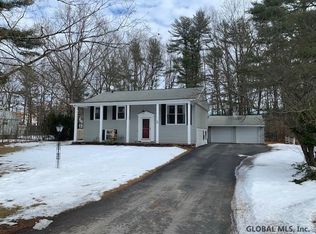 16 Hathorn Blvd, Saratoga Springs, NY 12866