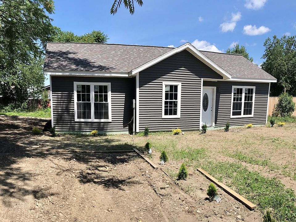 1st image of 200 Joseph St