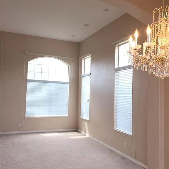 2835 S Bon View Ave — Photo 11